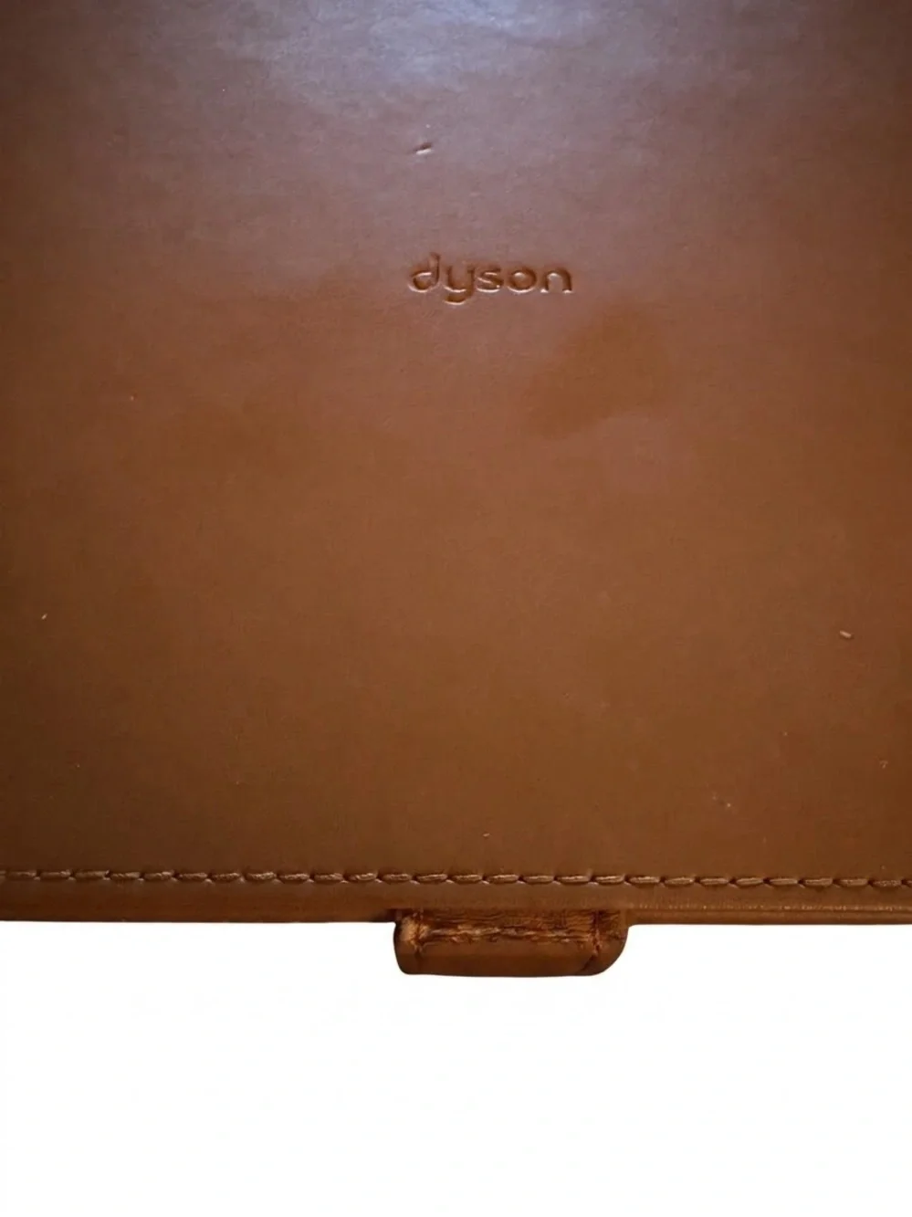 Dyson Airwrap Case w/accesssories